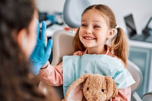 Jak przygotować dziecko na pierwszą wizytę u dentysty?